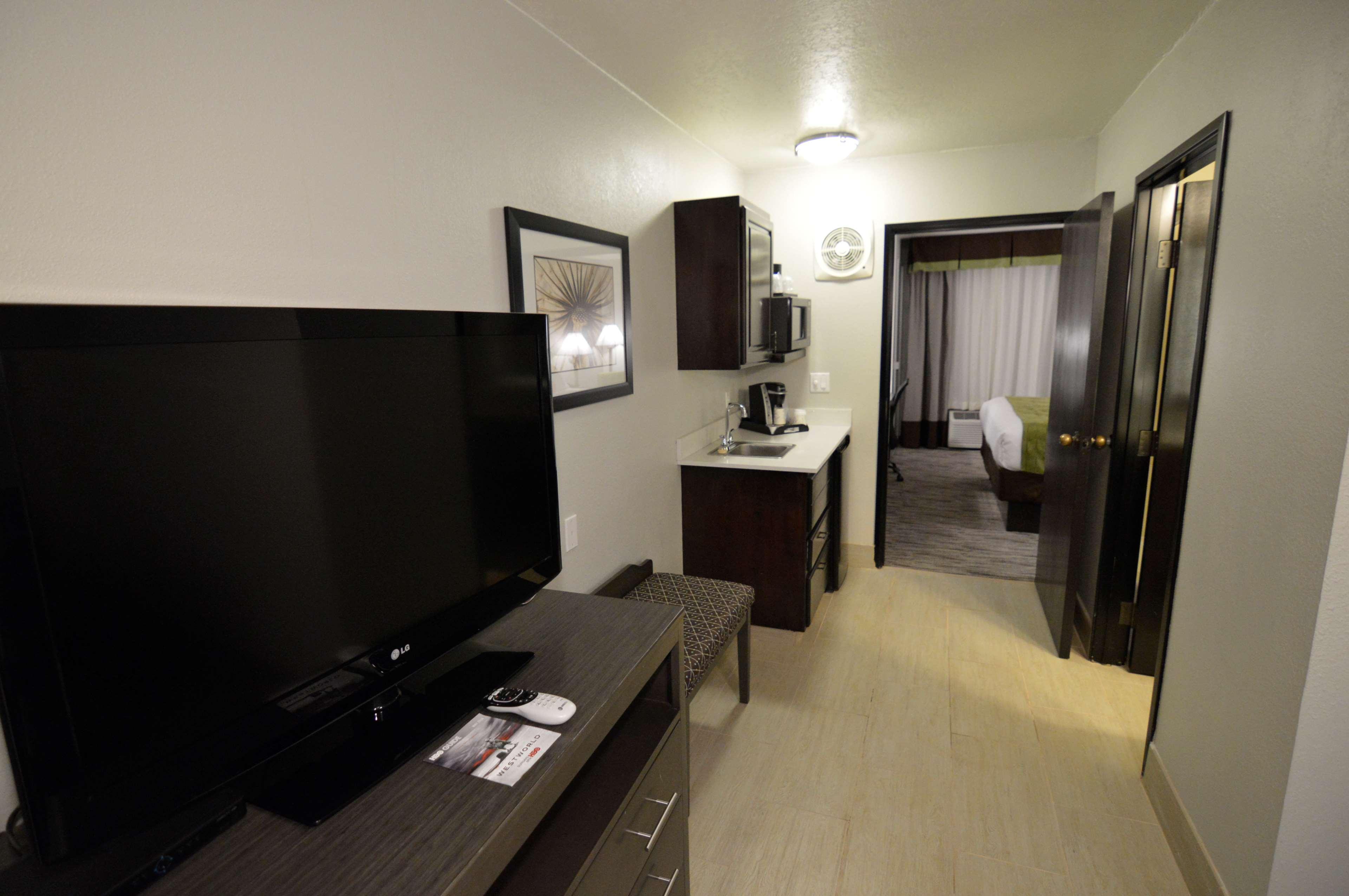 Best Western Plus Liberal Hotel & Suites Exterior foto